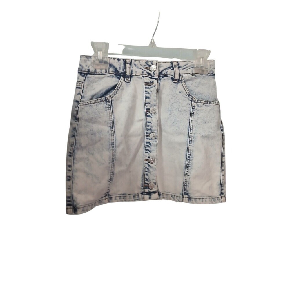 Almost Famous Denim Skirt Women’s Size 7 Acid Wash Button Front Mini Y2K Trendy